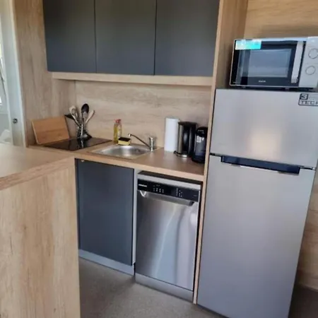 Mobilhome Maja Apartment Pirovac