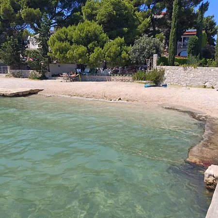 Apartment Mobilhome Maja *